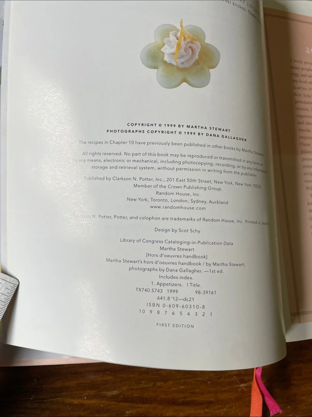 Martha Stewart Hors D’Oeuvres Handbook (C)1999 First Edition + First Printing